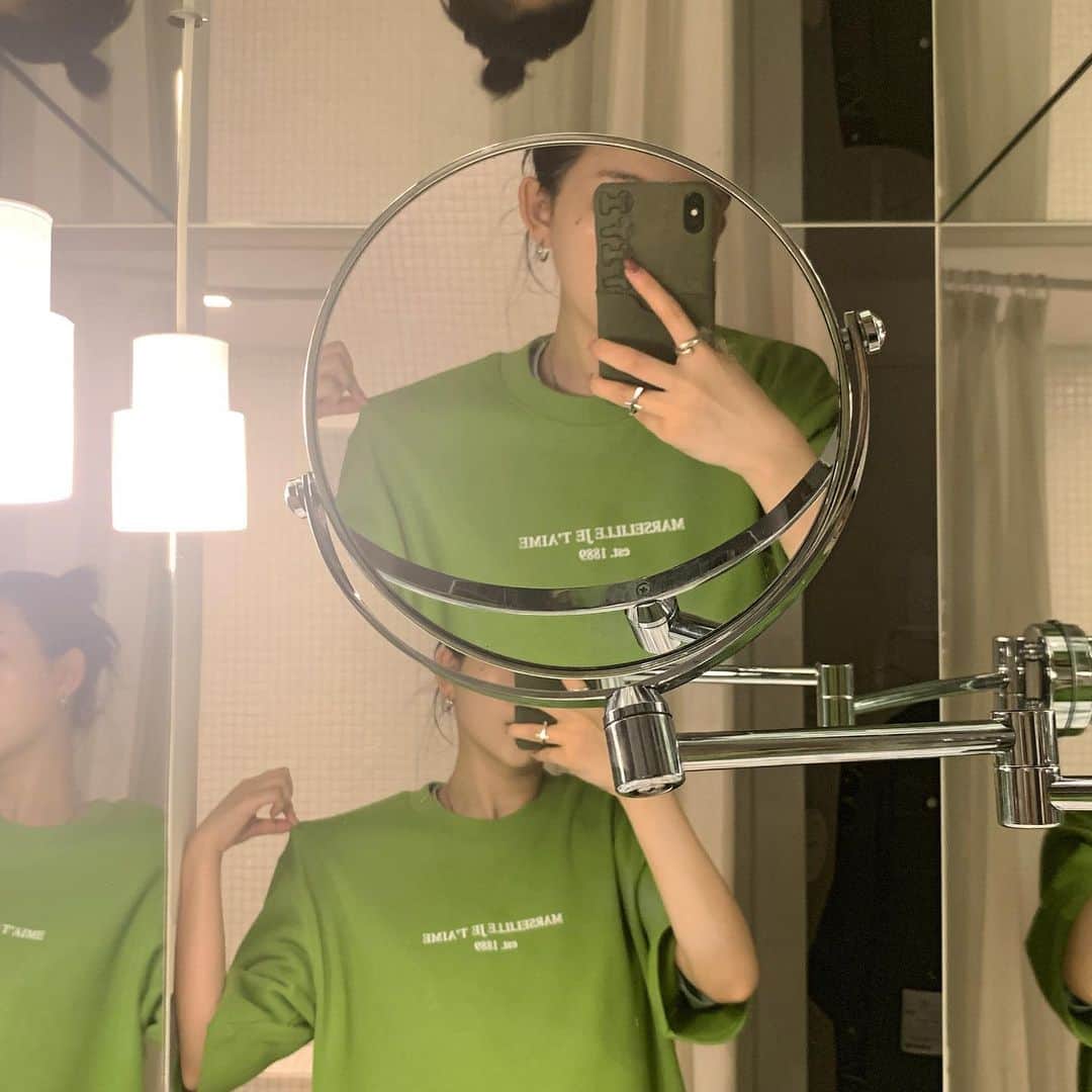 チン・インヒのインスタグラム：「💚」
