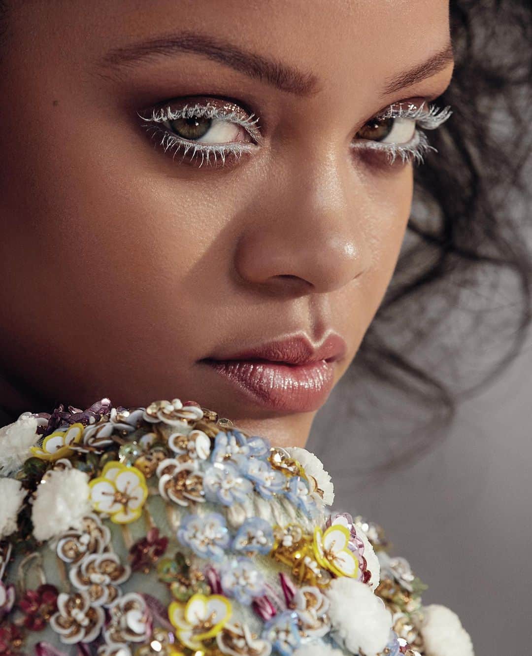 Harper's BAZAARさんのインスタグラム写真 - (Harper's BAZAARInstagram)「It’s official! #Rihanna will become the first woman to create a brand at #LVMH, the first woman of color to ever helm an LVMH house, and @fenty will be the first new house created by LVMH since 1987. Cheers to that! 🍾  Photography by @dennisleupold, styling by @menamorado for Bazaar, May 2019 issue.」5月11日 4時16分 - harpersbazaarus