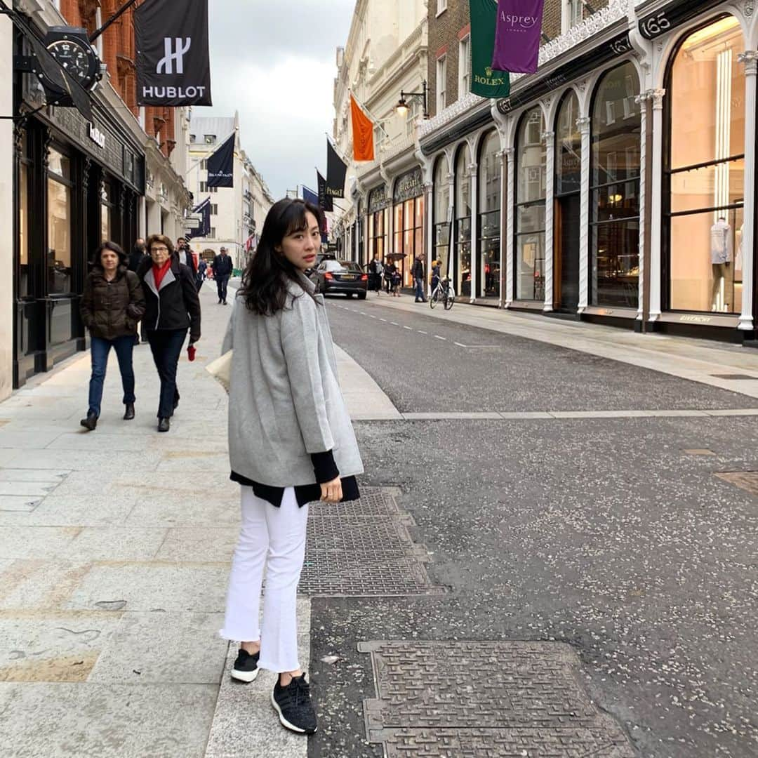 ダソム さんのインスタグラム写真 - (ダソム Instagram)「Guess where i am 🤪🤪🤪🤪」5月11日 4時27分 - som0506