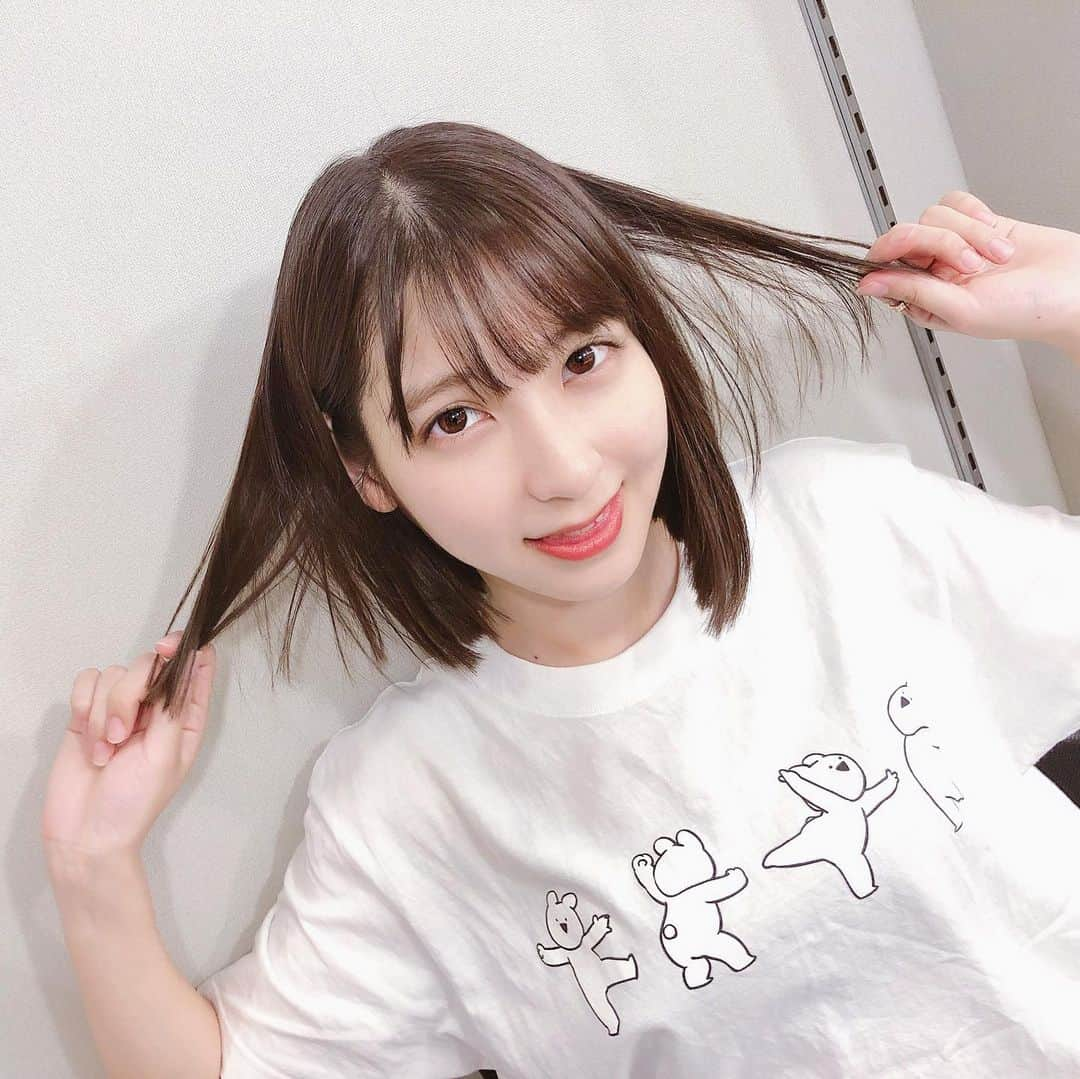 松岡菜摘さんのインスタグラム写真 - (松岡菜摘Instagram)「. . かみいろがかわいい〜🥰 . 今日いっぱい踊ったから Tシャツくしゃくしゃ。笑 . #haircolor #hairstyle」5月11日 15時06分 - natsustagram_hkt