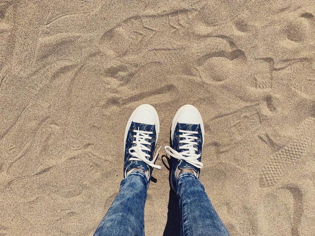 佐武宇綺さんのインスタグラム写真 - (佐武宇綺Instagram)「NEW の shoes で砂浜きてしまった。」5月11日 15時18分 - 9nineuki