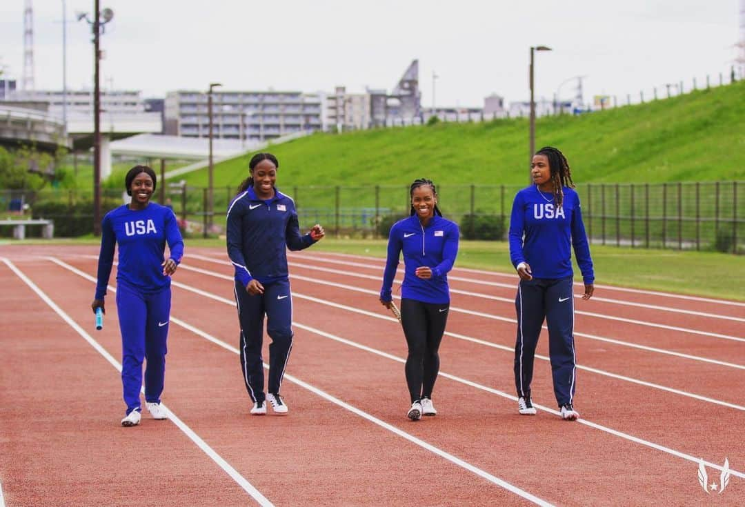 デズリア・ブライアントのインスタグラム：「It’s the 1st day of competition !!! Catch us in the 4x100 meter relay prelims today and the finals Sunday . @aleiabitofthis @iamsimplyash @brisceauxxx  #TeamUSA」