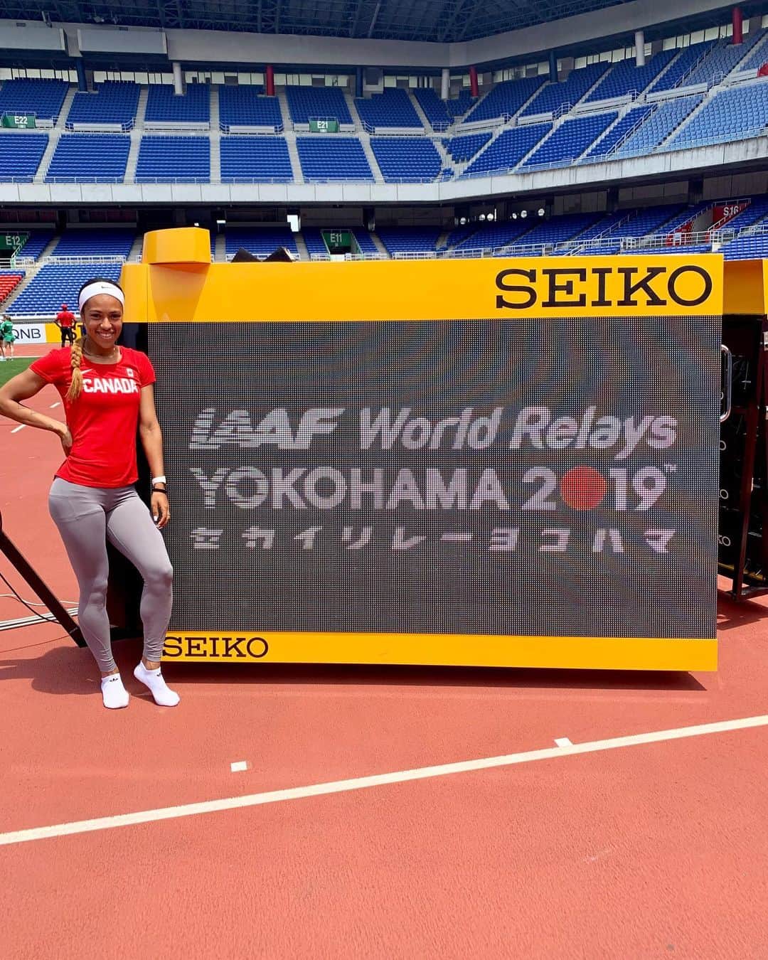 Whitney ROWEのインスタグラム：「it’s race day in Yokohama 🇯🇵 . . . . . . . #athlete #tracknation #fitness #run #running #track #sprinter #athletics #workout #motivation #love #run #fitness #runner #fit #runnerscommunity #workout #nike #trackandfield #training #Canada #trainingcamp #IAAFWorldRelays #Yokohama #IAAF #AthleticsCanada」