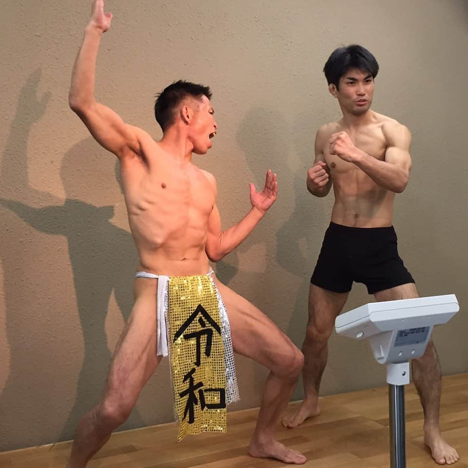 吉永啓之輔さんのインスタグラム写真 - (吉永啓之輔Instagram)「JJのセコンド行ってくるわ👊  #令和#zst#新宿フェイス#勝つぞ」5月11日 8時18分 - keinosuke91