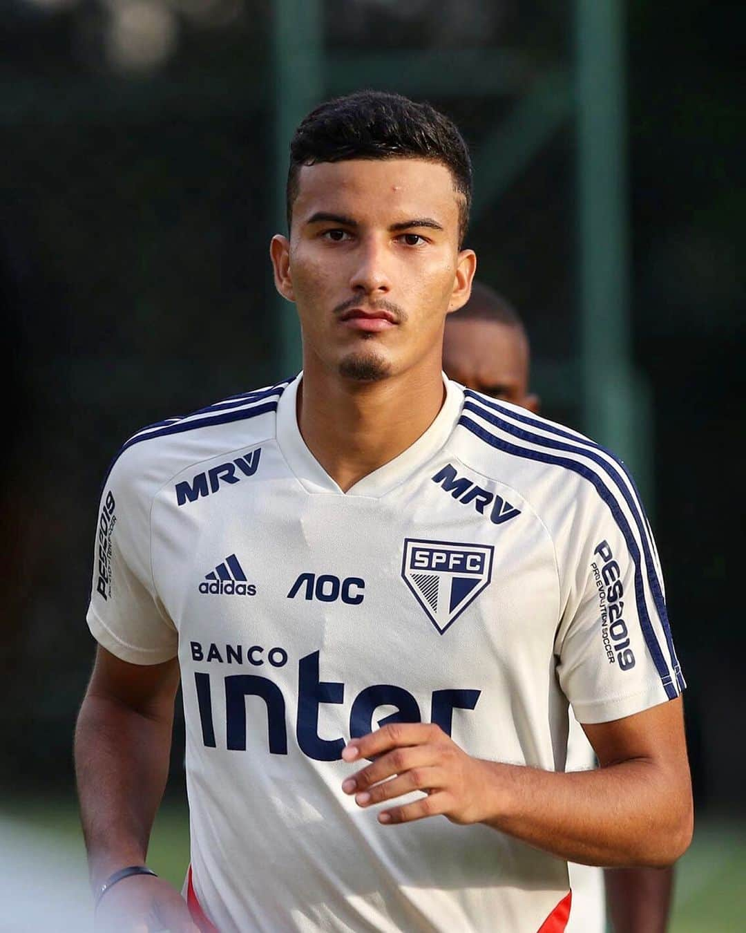 São Paulo FCさんのインスタグラム写真 - (São Paulo FCInstagram)「Olha a cara do @walcecosta quando chamam ele de ‘Ualce’. O certo é ‘Valce’, tá bom? 😅 ‪⠀⠀⠀⠀⠀⠀⠀⠀⠀‬ ‪📸 Rubens Chiri / saopaulofc.net‬」5月11日 9時31分 - saopaulofc