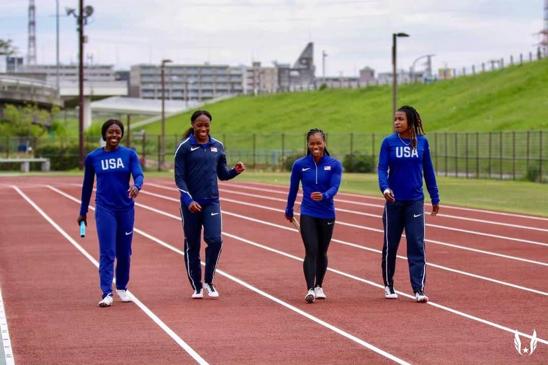 アレア・ホッブズさんのインスタグラム写真 - (アレア・ホッブズInstagram)「It’s race day in Japan! USA vs Everybody! • •  Prelims: 4x100m Saturday, May 11th at 6:13 AM CST. 📺 Live 4:30-8 a.m. CST, on @olympicchannel and @nbcsportsgold 📺 Replay 2:30-5pm on NBCSN • • @usatf #iaafworldrelays #teamusatf」5月11日 9時28分 - aleiabitofthis