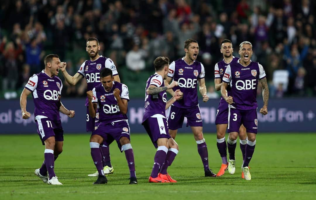 ジェイソン・デイビッドソンさんのインスタグラム写真 - (ジェイソン・デイビッドソンInstagram)「United as ONE, We got the job done 🙏🏽 @perthgloryfc 💜⚽️ #onemission」5月11日 9時48分 - jasondavidson91