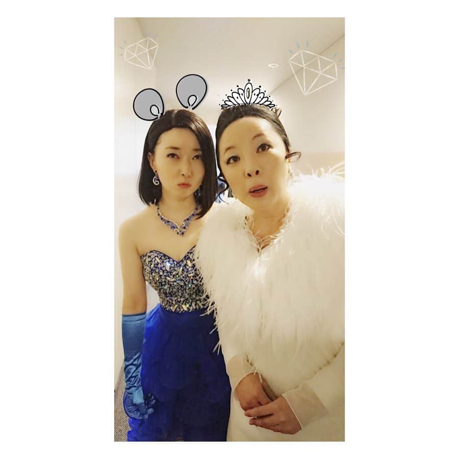 荒牧陽子さんのインスタグラム写真 - (荒牧陽子Instagram)「‪2019.5 ‬ ┈︎┈︎┈︎┈︎┈︎┈︎┈︎┈︎┈︎┈︎┈︎┈︎ レポ遅くてごめんなさい🙇‍♀️ . ▼テレビ東京系列 「モノマネでもいいから聴きたい！平成・昭和の名曲ベスト５５」 ‪…そして‬ ‪▼日本テレビ系列‬ ‪「ものまねグランプリ」‬ . 見てくださった皆様、ありがとうございました😊 ‪どちらも平成を代表する素晴らしい楽曲ばかり。‬ ‪参加させていただけて光栄でした✩︎⡱‬ ‪.‬ ‪番組で色んな方に会えて刺激と勉強…‬ ‪自身を見つめ直す機会も頂けました。‬ ‪皆さん素晴らしすぎます。‬ ‪楽しかったな〜🥺✨‬ . 美空ひばりさんの衣装は やはり、男性サイズでした笑 ぶかぶかー！」5月11日 11時41分 - yoko_aramaki