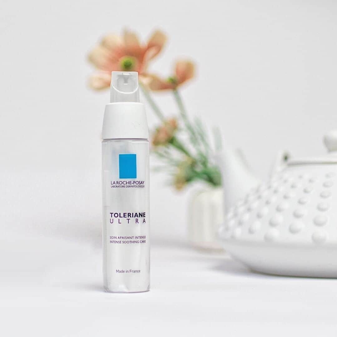 LA ROCHE-POSAY JAPAN ラロッシュポゼのインスタグラム：「. ＼母の日ギフトにはスキンケアを／ . 明日は母の日。 ギフトはもうお決まりですか？ ラロッシュポゼの製品は、低刺激設計でどんな肌にもお使いいただきやすいので、ギフトにはぴったり！ . 普段なかなか伝えられない感謝の気持ちをラロッシュポゼのアイテムと一緒に伝えてくださいね💙 . #ラロッシュポゼ #mothersday #乾燥肌 #敏感肌 #低刺激設計 #敏感肌コスメ #スキンケア #ドクターズコスメ」