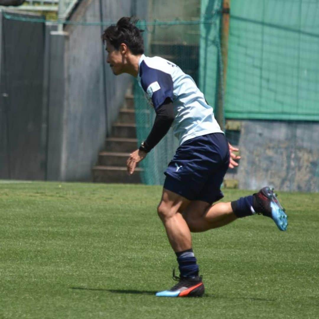 ジュビロ磐田さんのインスタグラム写真 - (ジュビロ磐田Instagram)「5/11(土)9:30 @大久保G  #J1 #soccer #football #Jubilo #Jleague #iwata #shizuoka #ジュビロ磐田 #サッカー #フットボール #Jリーグ #サックスブルー  #5月12日 は #away  #FC東京 戦」5月11日 12時03分 - jubiloiwata.official