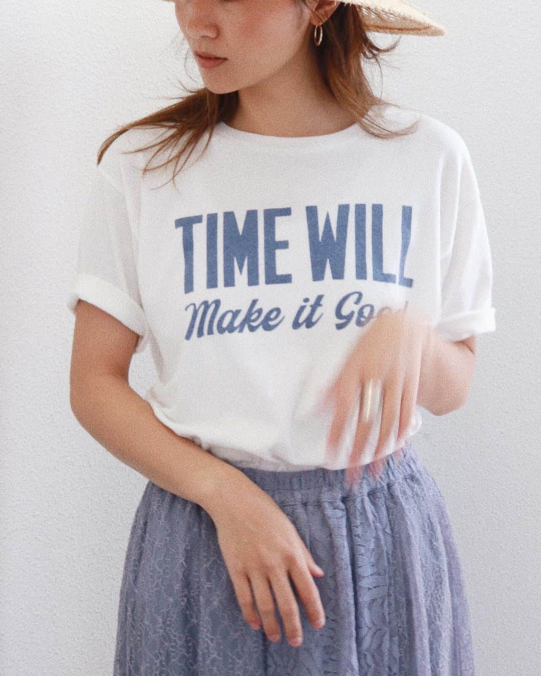 Ungridさんのインスタグラム写真 - (UngridInstagram)「. 【5/10(fri)NEW ARRIVAL】 #TIMEWILLプリントTee オフホワイト/イエロー/グレー ¥4,320(tax in) . 🛒アイテム詳細は画像をタップ👆 @ungrid_official . #Ungrid #Ungrid_official」5月11日 12時19分 - ungrid_official