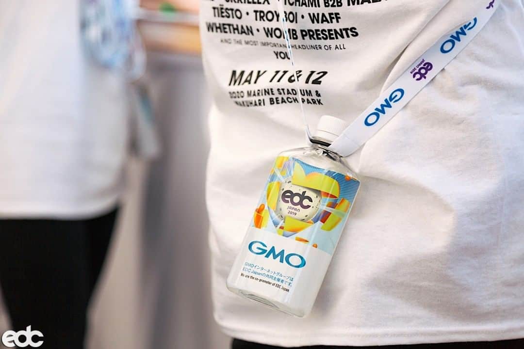 EDC Japanのインスタグラム：「GMO Water Stationでは今年も無料でウォーターボトルを配布しています！⠀ ⠀ Keep hydrated and grab FREE bottled water at the GMO Water Stations! 💦⠀ ⠀ #GMOウォーター #GMO #EDCJapan」