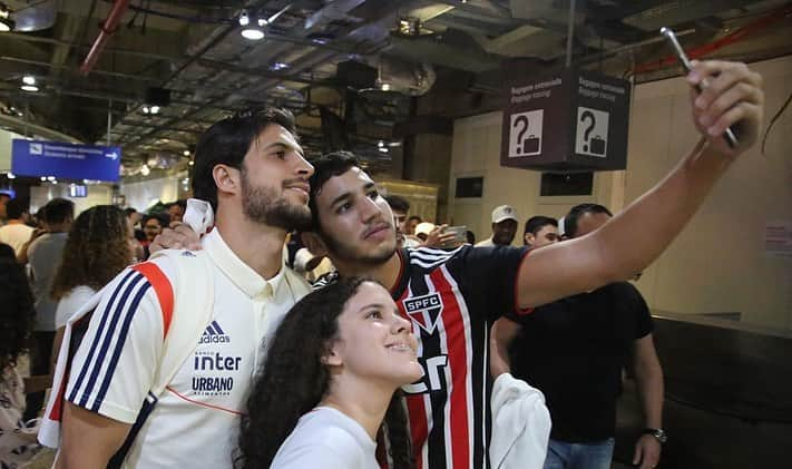 São Paulo FCさんのインスタグラム写真 - (São Paulo FCInstagram)「📍Alô, Nordeste! O Tricolor está pela primeira vez na região nesta temporada.  #VamosSãoPaulo 🇾🇪 #EstaremosSempreJuntos ‪⠀⠀⠀⠀⠀⠀⠀⠀⠀‬ 📸 Rubens Chiri / saopaulofc.net」5月11日 13時46分 - saopaulofc