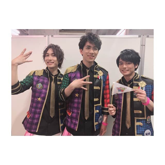 中島ヨシキさんのインスタグラム写真 - (中島ヨシキInstagram)「「THE IDOLM@STER SideM 4th STAGE ~TRE@SURE GATE~」 DAY1［SMILE PASSPORT］  ご来場いただいた皆様、全国・海外のライブビューイングをご覧いただいた皆様、ありがとうございました！ 楽しいお仕事、させていただきました。次郎のWT曲も楽しみです😇 明日もいいお仕事、してきてくださいね。  #アイドルマスターSideM #SideM #4thLIVE #TREASURGATE #SMILEPASSPORT #さいたまスーパーアリーナ #SSA」5月12日 0時41分 - yoshiki_n_626