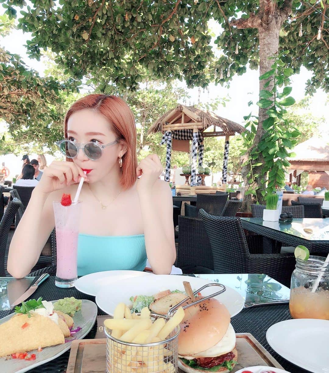 Ruuさんのインスタグラム写真 - (RuuInstagram)「Here in Bali for a Big Project 🌴☀️🇮🇩♥️ #fabuloussisters #ruuootd #bali #Indonesia」5月11日 23時38分 - ruufabulous