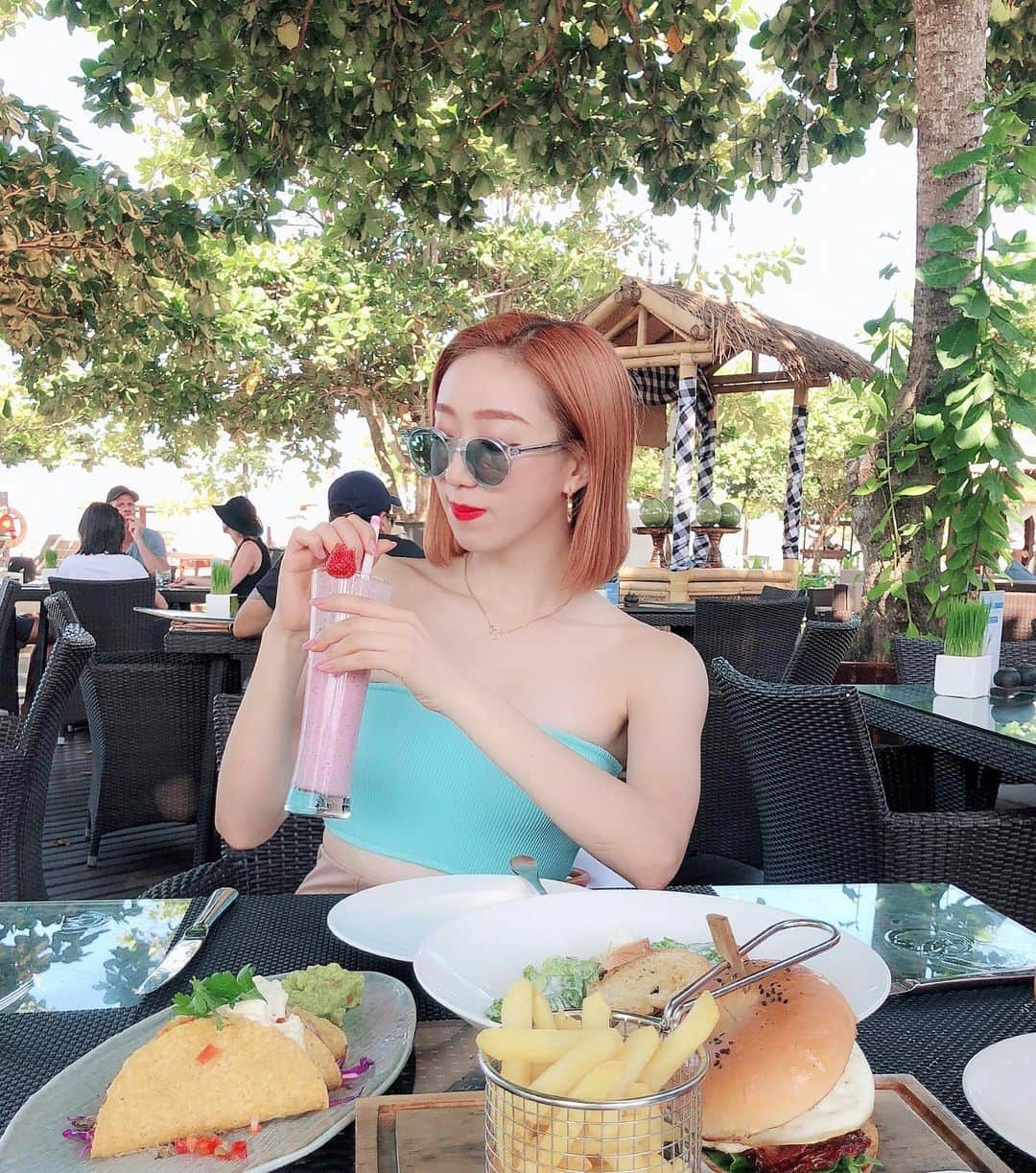 Ruuさんのインスタグラム写真 - (RuuInstagram)「Here in Bali for a Big Project 🌴☀️🇮🇩♥️ #fabuloussisters #ruuootd #bali #Indonesia」5月11日 23時38分 - ruufabulous