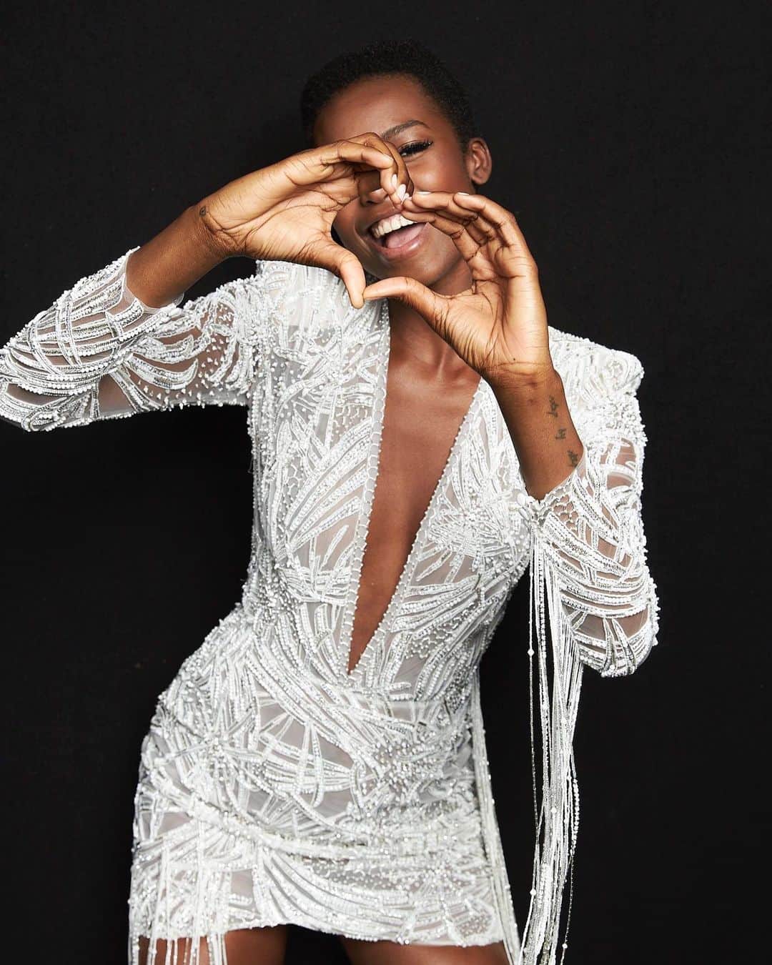 Pronoviasさんのインスタグラム写真 - (PronoviasInstagram)「Lots of love from @iammariaborges 🖤 #PronoviasFashionShow Would you say "yes" to this dress?」5月11日 23時31分 - pronovias