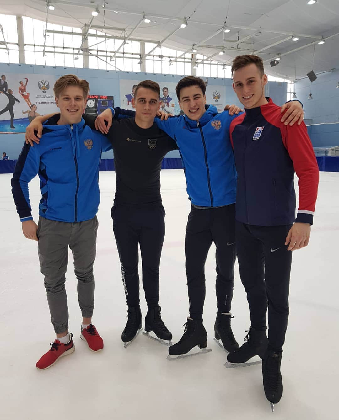 のインスタグラム：「Спасибо boys💪🏼🇷🇺🇨🇿🇺🇸⛸ Hopefully see you soon🙏 #russia #usa #czech #pairs #isu #thankyou」