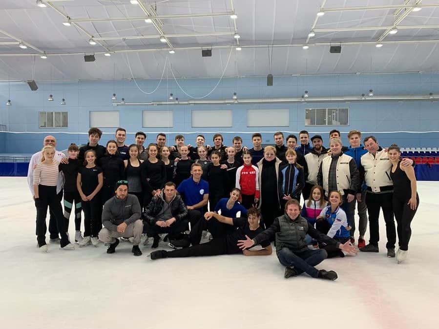 のインスタグラム：「ISU pair’s camp and seminar ✅」