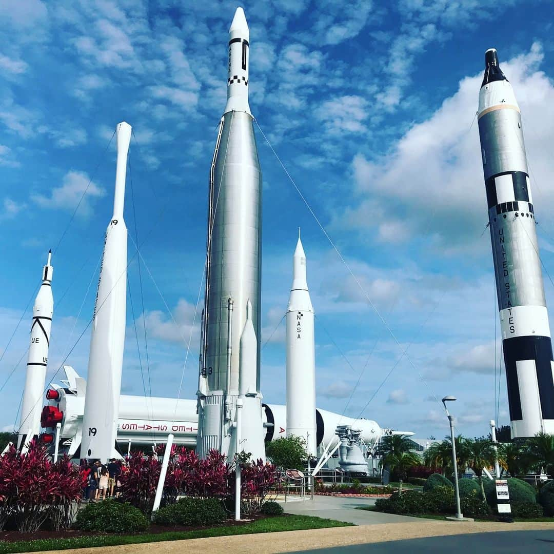 綾部祐二さんのインスタグラム写真 - (綾部祐二Instagram)「NASA with Noah Ishikura in Florida. @zeppelin.noah  @nasa」5月11日 16時09分 - yujiayabe