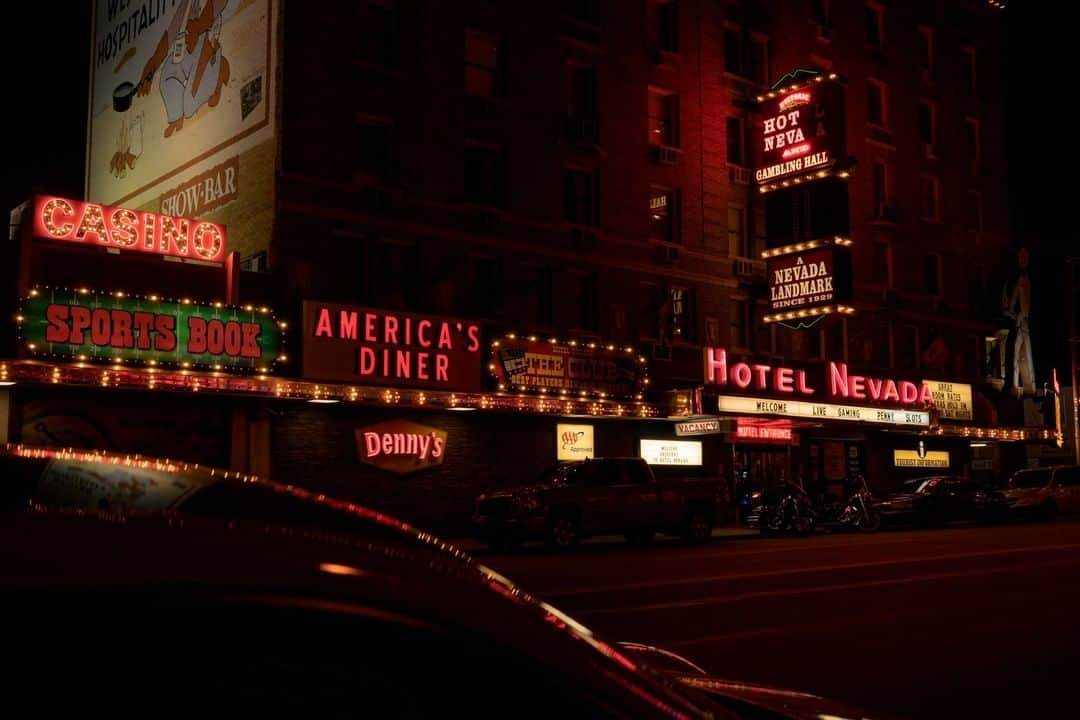 National Geographic Travelさんのインスタグラム写真 - (National Geographic TravelInstagram)「Photo by @mathiassvold | Hotel Nevada is a six-story casino and hotel from 1929 located in Ely, Nevada. It was the tallest building in the state until 1931.」5月11日 16時12分 - natgeotravel