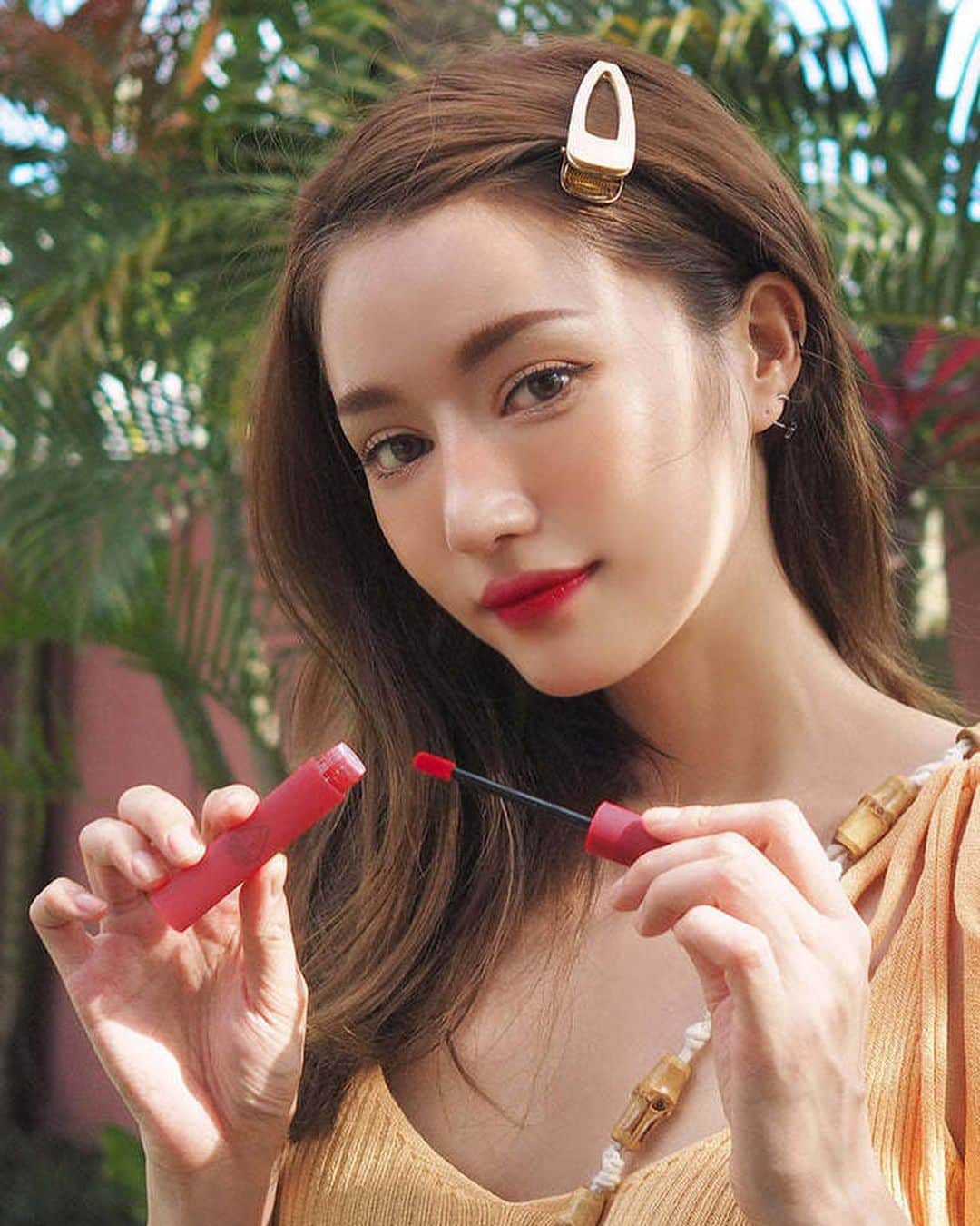 3CE Official Instagramさんのインスタグラム写真 - (3CE Official InstagramInstagram)「3CE SMOOTHING LIP TINT #SHAMELESS 자연스러운 석류빛깔, 세련된 느낌의 맑은 레드 립👄 #3ce #3cesmoothingliptint #redlips」5月11日 17時07分 - 3ce_official