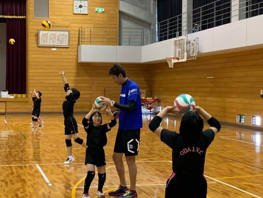 山本隆弘さんのインスタグラム写真 - (山本隆弘Instagram)「今年で5回目となった愛媛県内子町でのバレー教室🏐」5月11日 17時35分 - yamamototakahiro5