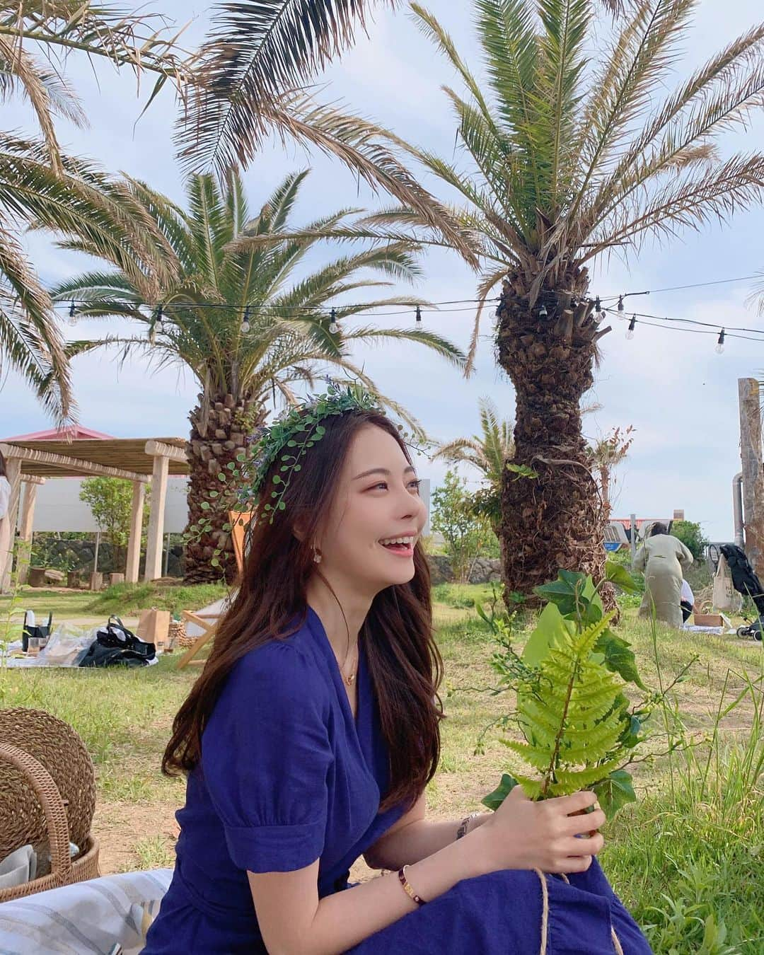 キム・ミニョンさんのインスタグラム写真 - (キム・ミニョンInstagram)「피크닉느낌🌿#제주카페#팜파네 🌿바로옆 #제주애봉 가서 밥먹고 #유연석 님도 봤어용......💕」5月11日 17時39分 - minyoung_aori