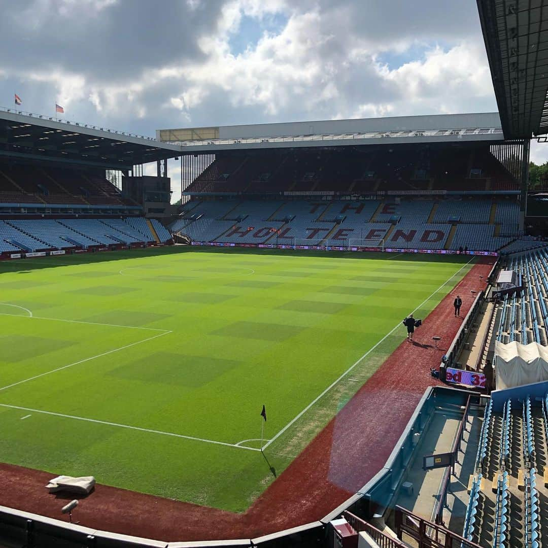 ジョン・テリーさんのインスタグラム写真 - (ジョン・テリーInstagram)「Game Day 👊🏻⚽️ @avfcofficial」5月11日 17時53分 - johnterry.26