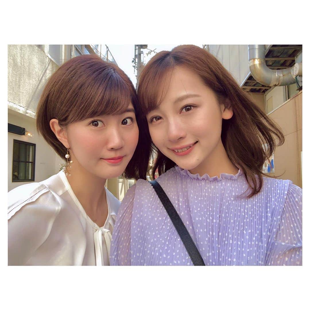 西木恵美里のインスタグラム：「可愛すぎる後輩、みなみちゃんと久しぶりにランチ♥️ 可愛さも賢さも面白さも兼ね備えたみなみちゃん🧸 わざわざ言わずとも愛されることは間違いありませんが、愛媛の皆さま、応援よろしくお願いします🍊 また関西にも遊びにきてね〜〜☺️ . . . #南海放送 #新人アナウンサー #同じ場所で写真撮ってるのに #こんなに風の感じ方違うことあるか？！ #みなみちゃんと向かい合って食べるランチは美味しい」