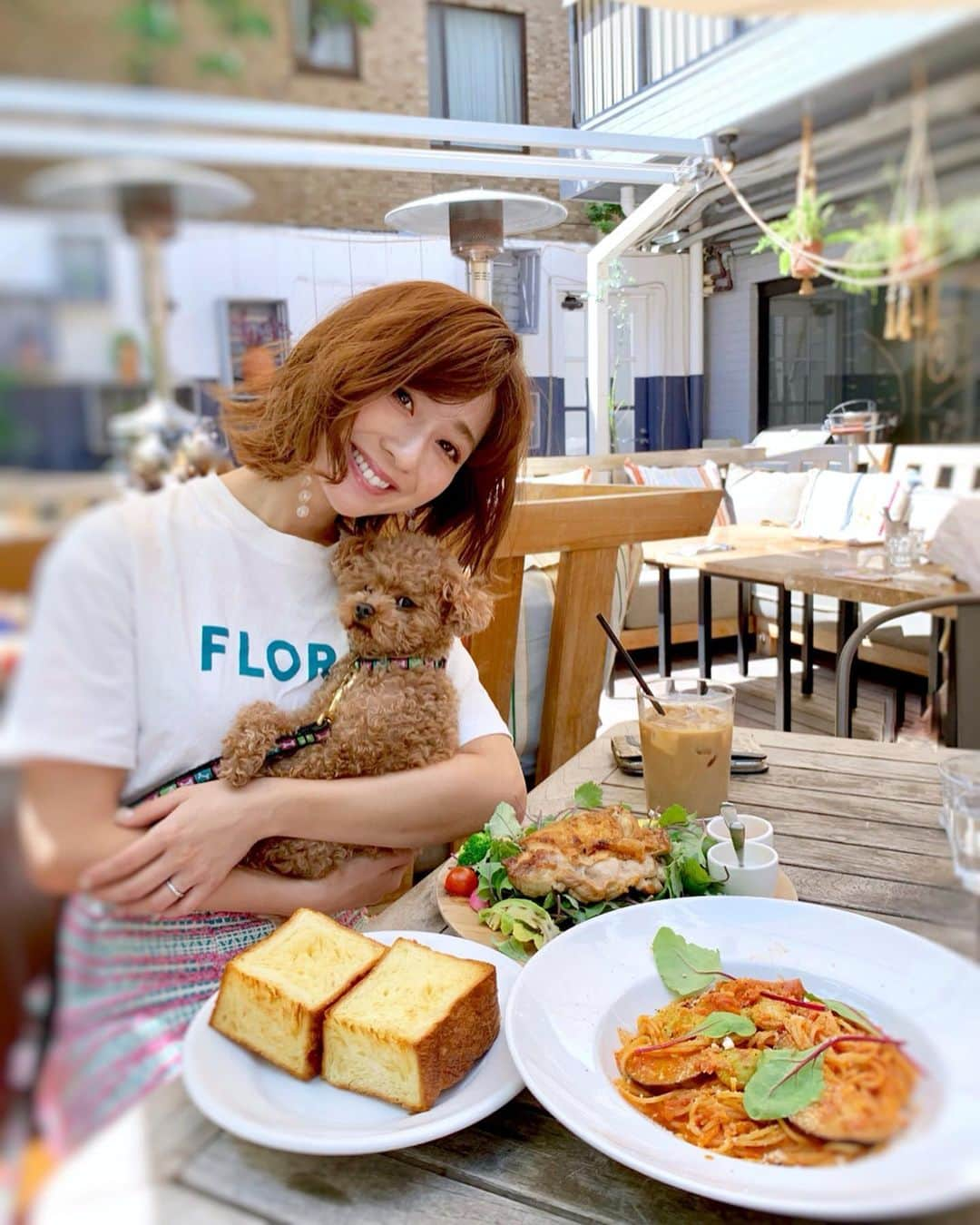 水野佐彩さんのインスタグラム写真 - (水野佐彩Instagram)「・ いつものカフェでいつものデート👫🐩❤️ その"いつも"を当たり前と思わず 幸せに思える人で居たい。 欲張らない心って本当に難しいね🥺 #coordinate  tops,skirt#thevirgnia @the_virgnia  shoes#dior @dior  pierce#uiqut @uiqut  #sサイズコーデ #153cmコーデ #おちびコーデ #カジュアルコーデ #おさんぽコーデ」5月11日 18時21分 - saaya_mizuno