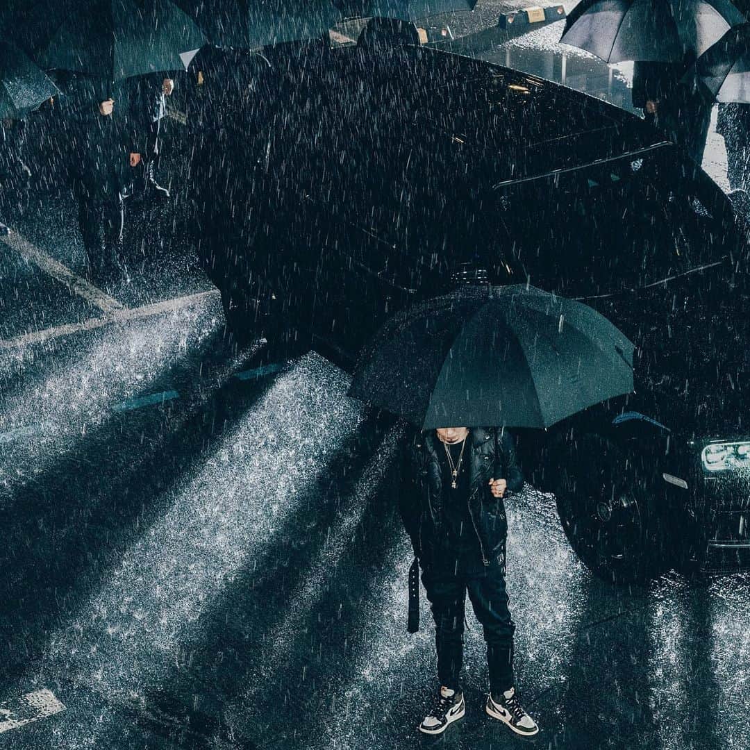 thequiettのインスタグラム：「The Quiett, Sik-K, Beenzino & CHANGMO “The Fearless Ones” 뮤직비디오가 나왔습니다! ⚡️LINK IN BIO⚡️ #TheFearlessOnes」