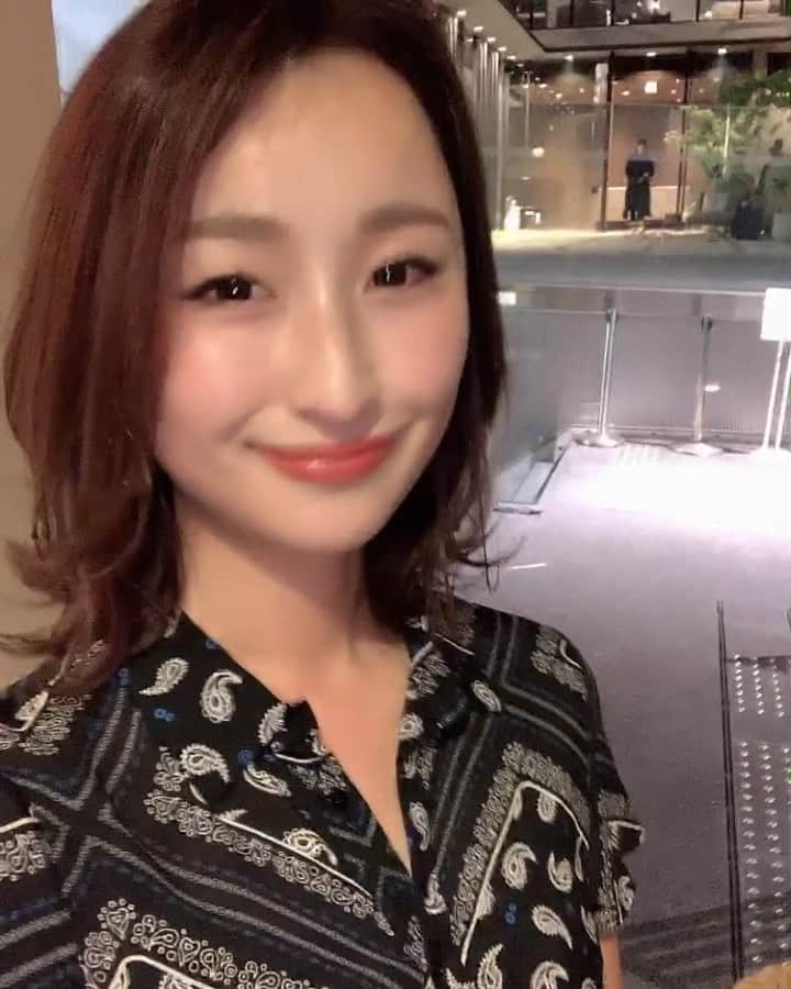 のインスタグラム：「- - 月1の美容室💇🏼‍♀️ アッシュ系の絶妙にいい色にしてもらいました☺️ トリートメントで髪が生き返った✨ 髪の毛が綺麗になるとテンション上がる🥰 馬場さん( @baba.abbey2 ) いつもありがとうございます！ - #ゴルフ女子 #ゴルフ男子 #ゴルフコーデ #スポーツ女子  #ゴルフウェア #スポーツ #golf #골프 #골프스타그램 #골프장 #라운드 #골프스윙 #골프사랑 #골프레슨 #abby2 #表参道 #美容室 #アッシュカラー #ロブ」
