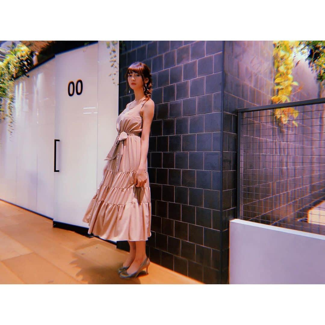 アンジェラ芽衣さんのインスタグラム写真 - (アンジェラ芽衣Instagram)「今日の東京スタイルTVでの #あんじぇStyle 🦷🧡﻿ ROYAL PARTYさんのワンピース！﻿ 髪型はルーズなフィッシュボーンにして﻿ 大人〜〜〜っぽくしたよ😳﻿ ﻿ #アンジェラ芽衣 #写真 #photo #あんじぇStyle #ファッション #fashion #コーデ #コーディネート #東京スタイルTV」5月11日 19時31分 - ange_la00