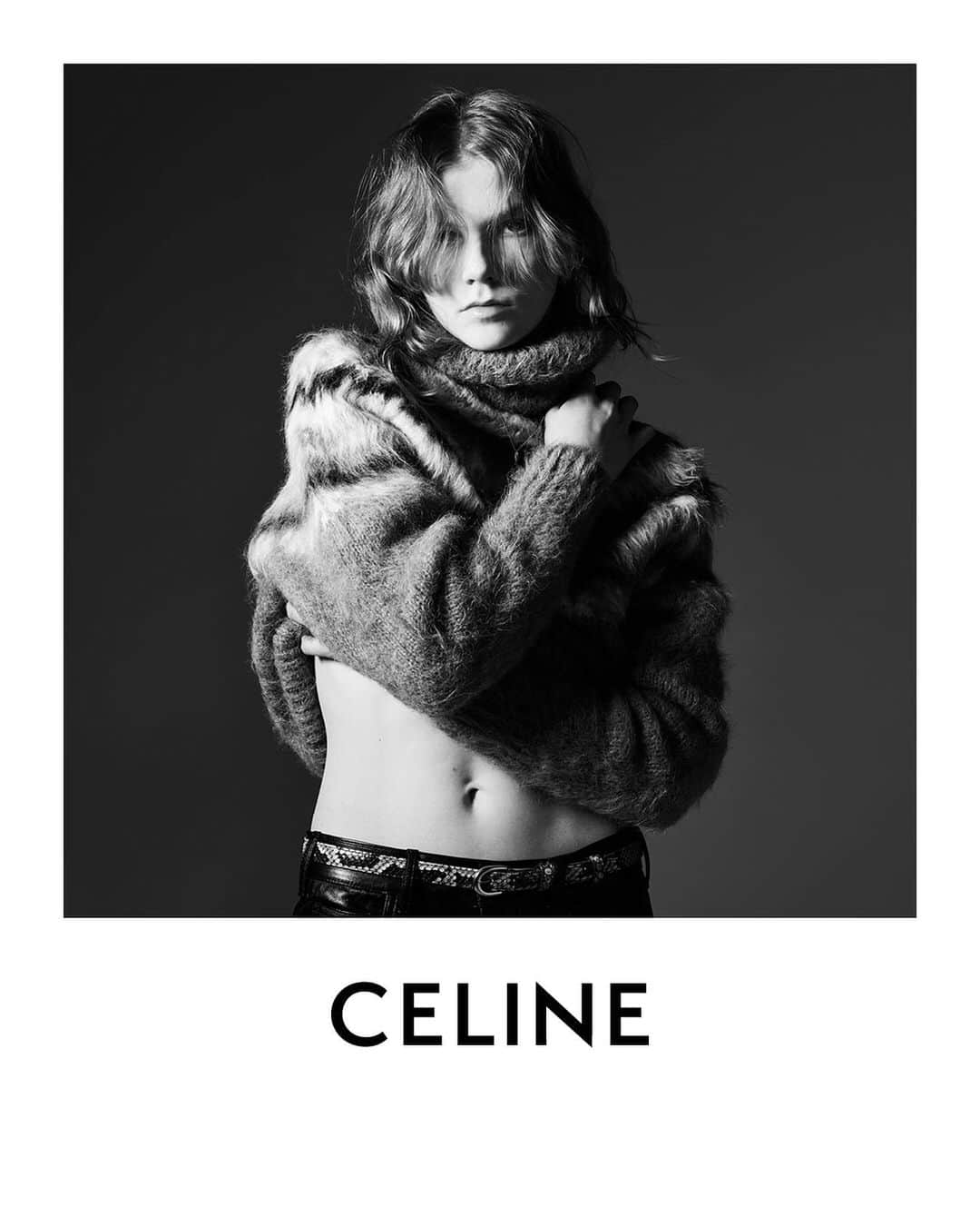 Celineさんのインスタグラム写真 - (CelineInstagram)「CELINE WINTER 19 PART 1 MARLAND PHOTOGRAPHED IN PARIS IN JANUARY 2019 ⠀⠀⠀⠀⠀⠀ AVAILABLE IN STORE AND CELINE.COM JUNE 2019 ⠀⠀⠀⠀⠀⠀ #CELINEBYHEDISLIMANE」5月11日 20時01分 - celine