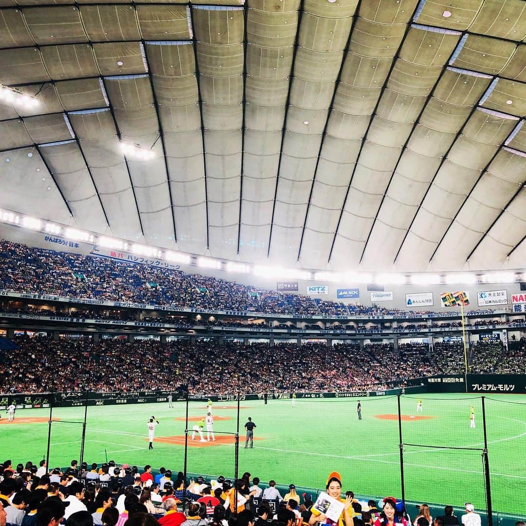 望月律子さんのインスタグラム写真 - (望月律子Instagram)「TOKYO DOME☺︎❤︎ 昨日はボロ負けだったから今日は負けない！ #東京ドーム #ヤクルト #ジャイアンツ #2896❤︎」5月11日 20時23分 - ritsukomochizuki