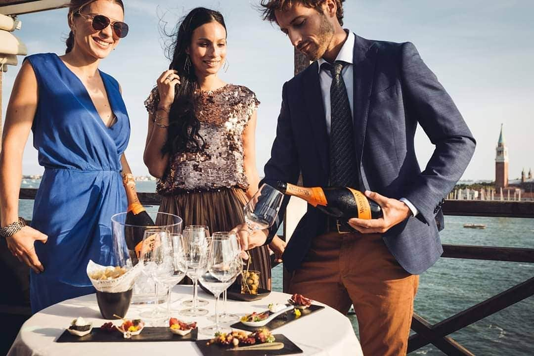 Mionetto Prosecco Montenegroさんのインスタグラム写真 - (Mionetto Prosecco MontenegroInstagram)「Za još jedan sjajan vikend! 😎 #mionettoprosecco #montenegro #mionettoME #lifestyle #mionetto #mymionetto #madeinitaly #prosecco #proseccotime #italy #sparklingwine #wine」5月11日 20時30分 - mionettome