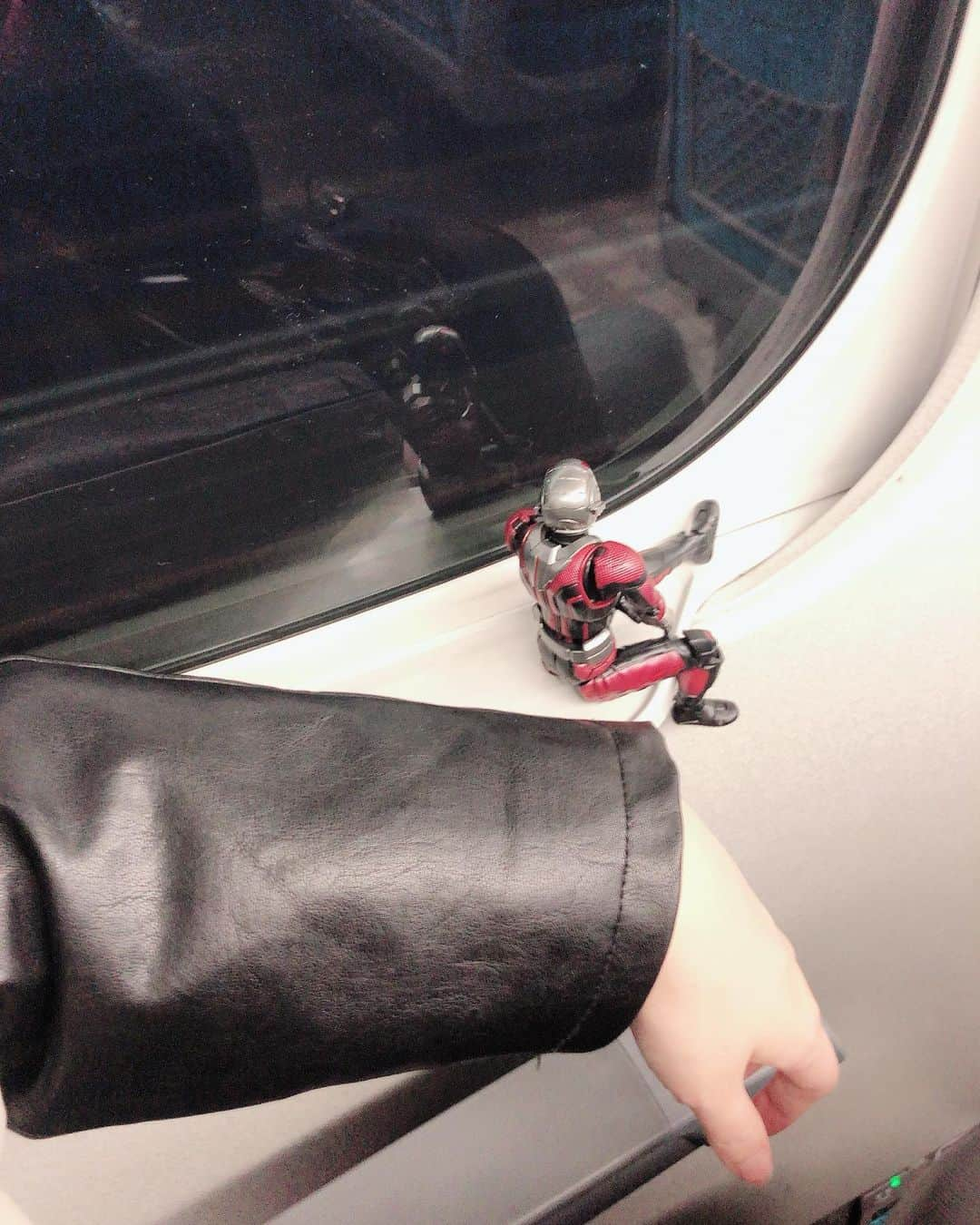 金子有希さんのインスタグラム写真 - (金子有希Instagram)「アントマンと新幹線  #アントマン #AntMan」5月11日 20時33分 - antmanandme