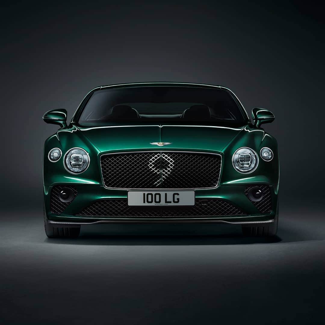 ベントレーさんのインスタグラム写真 - (ベントレーInstagram)「The new #ContinentalGT Number 9 Edition by #Mulliner features a 9 on the matrix grille, like its inspiration, the original No. 9 Blower. Exterior paint: Viridian. Link in bio. #Bentley100Years  Continental GT WLTP drive cycle: fuel consumption, mpg (l/100km) - Combined 20.8 (13.6). Combined CO2 – 308 g/km.」5月11日 20時39分 - bentleymotors