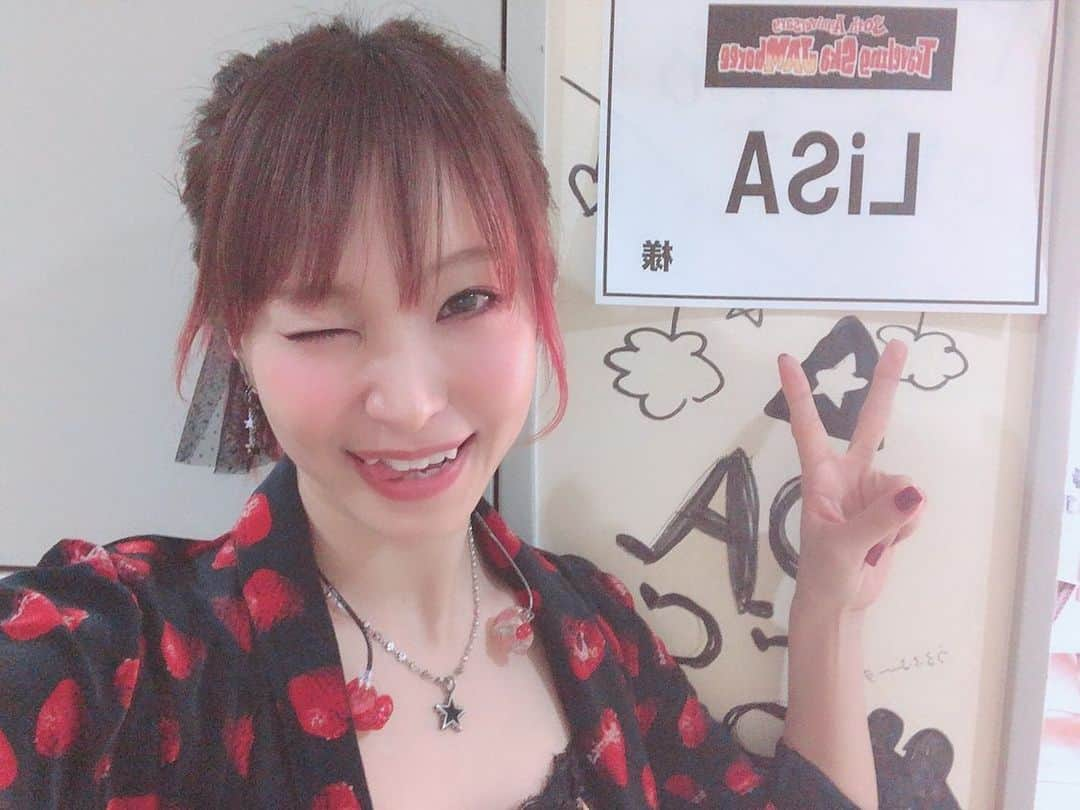 LiSAさんのインスタグラム写真 - (LiSAInstagram)「東京スカパラダイスオーケストラ 30th Anniversary JAM セッションツアー「Traveling Ska JAMboree」@新潟LOTS 踊る踊る踊る！こんなにお客さまが踊るライブはじめて！たのしすぎ！ いろんな曲スペシャルな歌をたくさん歌わせていただきましたっ。最高！贅沢！ 今日はリボンポニテ\( ¨̮ )/ ありがとうございましたっ\( ¨̮ )/♡ 次の新潟は7月15日新潟県民会館です☻  #東京スカパラダイスオーケストラ  #LiSA #新潟LOTS」5月11日 21時06分 - xlisa_olivex