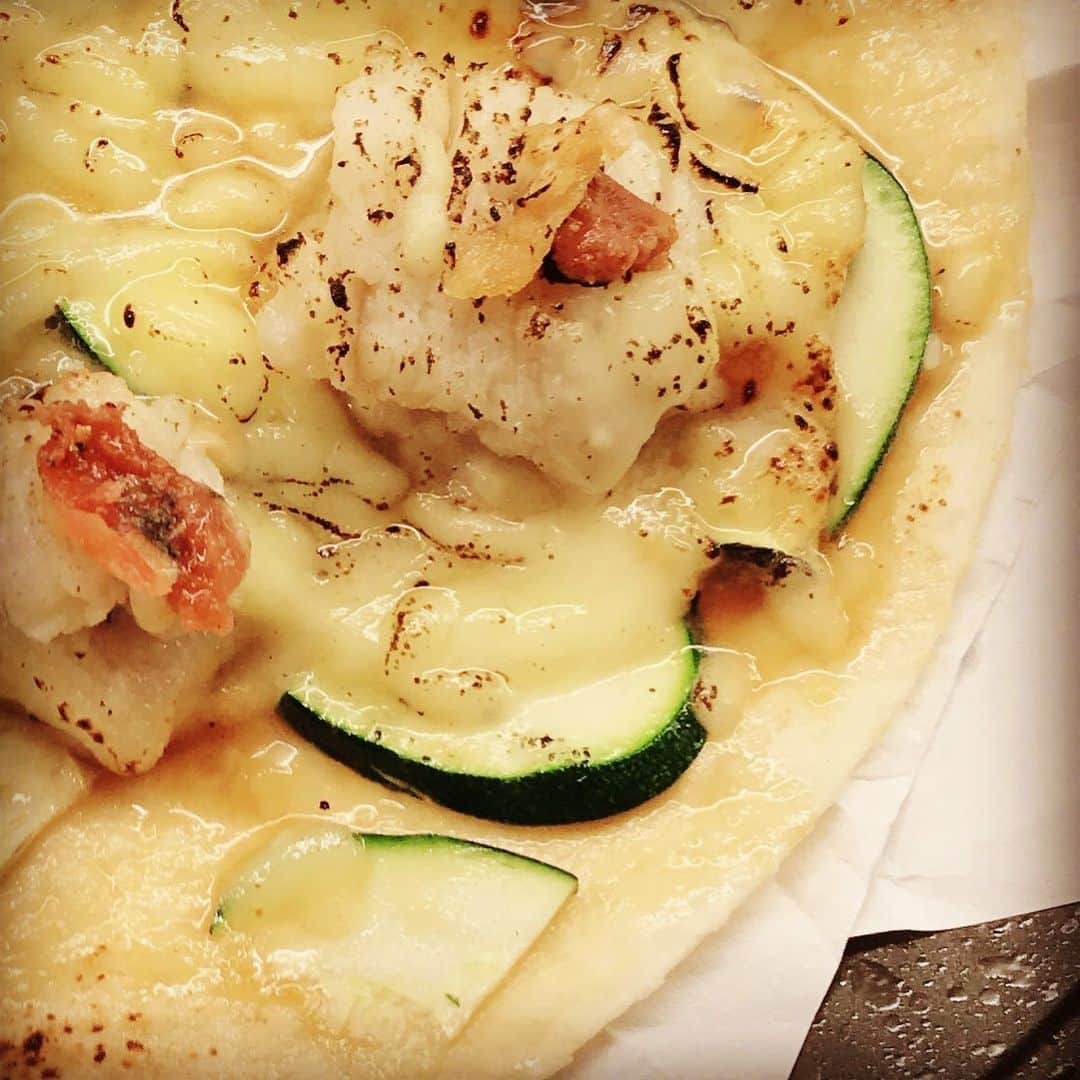 のインスタグラム：「今日も一日お疲れ様です、鶏っく梅北店です🎶 夏メニューが決まりました！ 夏のメニューが楽しみです♡今回の写真はメニュー写真撮影中の1枚を頂きました #梅田個室 #梅田グルメ #梅田ディナー #梅田ごはん #乾杯 #大阪グルメ #梅田飲み #神泡 #instafood #instagood #instalike #likeforlikes #l4l #l4like #いいね返し #いいね返しは絶対 #fff #ffl #パネチキン #チーズ」