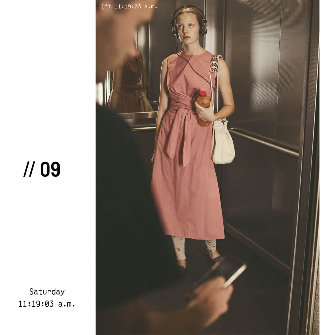 アリジさんのインスタグラム写真 - (アリジInstagram)「Saturday 11:19:03 a.m. // Pink dress with knot is a must have for your Spring/Summer wardrobe! Discover it in boutique or online, on alysi.it 🌷 . . #alysi #ss19 #pinkdress #casualelegance #elevatorlifeseries #springtime #springsummer #musthave」5月11日 22時01分 - alysiofficial