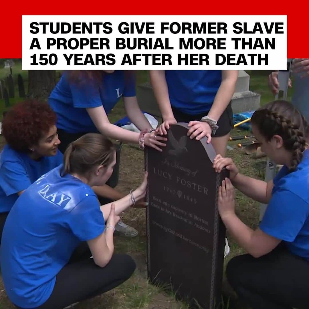 CNNさんのインスタグラム写真 - (CNNInstagram)「"Born into captivity in Boston. Came to her freedom in Andover. Known by God and her community." That’s the inscription on a newly placed gravestone for former slave Lucy Foster, who was buried in an unmarked grave in 1845. Last fall, a group of Massachusetts high school students were assigned a project to uncover Foster’s story. Eventually, the students decided to raise money to give Foster a headstone. (📸: WCVB)」5月11日 22時07分 - cnn