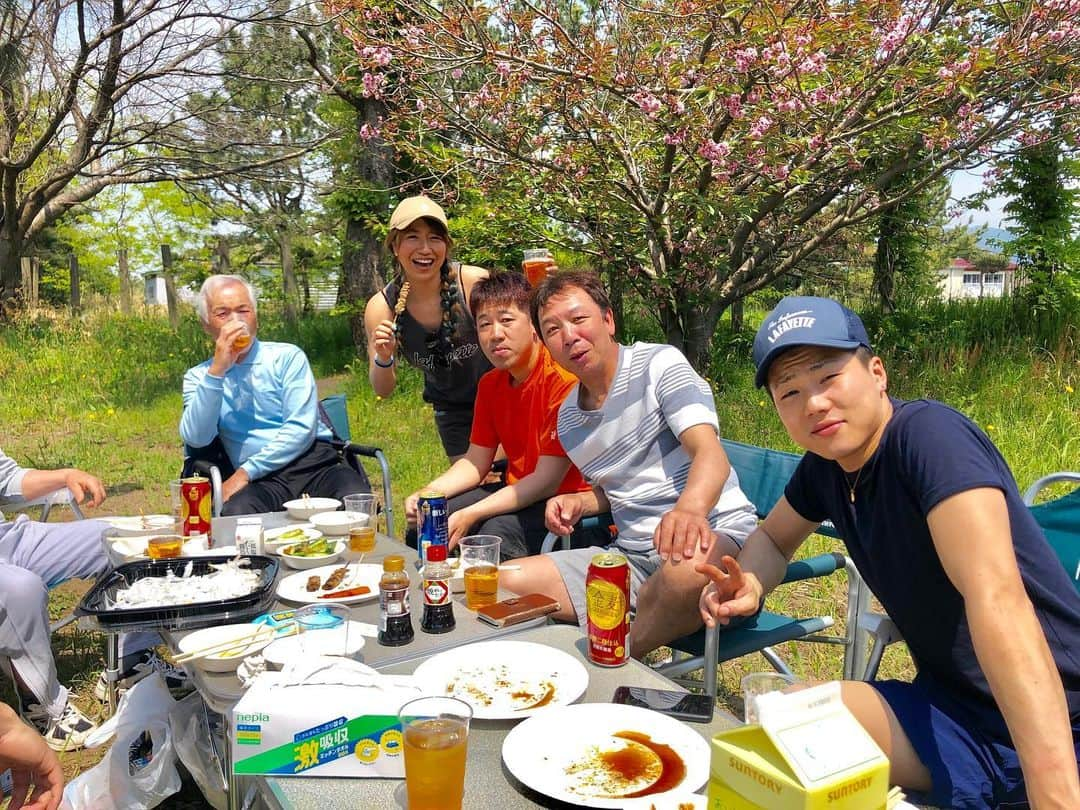 宮川杏奈さんのインスタグラム写真 - (宮川杏奈Instagram)「今日も楽しかったぁぁぁ🤤💓 BBQ日和過ぎて最高👍🏽 . いっぱい食べて飲んだぁぁぁ🍻 まーた顔パンパン😂🙌🏽 . でもすーっごい楽しかった🍀 めっちゃ笑った1日‼️ あー幸せ🤟🏽」5月11日 22時29分 - an1221na