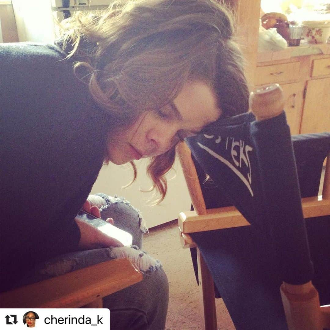 ダフニ・クラークさんのインスタグラム写真 - (ダフニ・クラークInstagram)「#Repost @cherinda_k with @make_repost ・・・ October 2013 on set of The Fosters ~ Girls United ~ Gang Gang 😜 Just a little #flashbackfriday for my Anna Boo 😘 @ahhannamarie #thefosters #girlsunited #gugirls #kiara #daphne #becka #gabby #cole #carmen #funtimes #setlife #abcfamily #freeform @cherinda_k @daffmc29 @ahhannamarie @hayleykiyoko @tomphelan9 @aliciamariesixtos @maiamitchell」5月11日 22時39分 - daffmc29