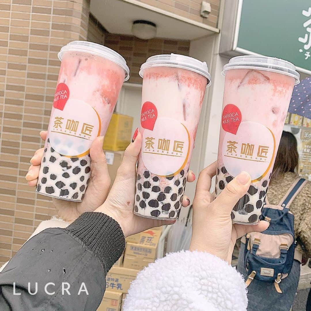 LUCRA（ルクラ）さんのインスタグラム写真 - (LUCRA（ルクラ）Instagram)「美味しいと大人気の「 茶咖匠 」 下北沢や原宿の竹下通りにもOPEN💕  ㅤㅤㅤ  Photo by  @ota_link  ㅤㅤㅤ ㅤㅤㅤ  #茶咖匠#原宿#原宿カフェ ㅤㅤㅤ  LUCRA公式Instagram上で紹介させて頂くお写真を募集中！写真に#lucrajp をつけるかタグ付けして投稿してくださいね♡ ㅤㅤㅤ  #カフェ #カフェ巡り #渋谷カフェ#代官山カフェ#表参道カフェ #中目黒カフェ #食べ歩き#名古屋カフェ#カフェ巡り好きな人と繋がりたい#カフェ好きな人と繋がりたい#インスタ映え#カフェ好き #タピ活#タピオカミルクティー#タピオカ巡り#タピオカ#shibuya#instagood#instalike#like4like#followme#tapioca #food」5月11日 22時43分 - lucra_app