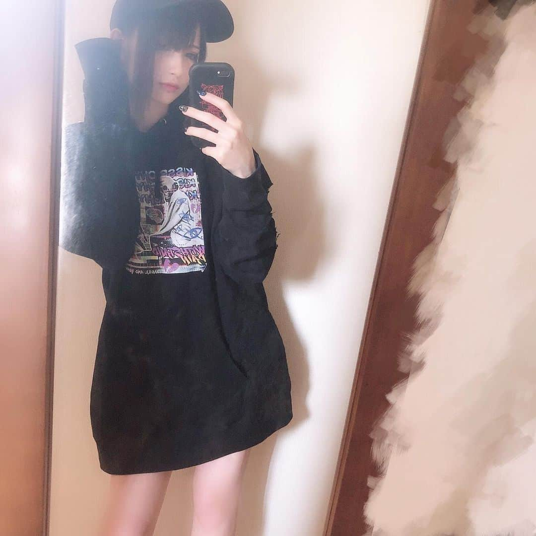 ジャスミンゆまさんのインスタグラム写真 - (ジャスミンゆまInstagram)「♡♡♡ · · · これKRYさんの中でもお気に入りの服」5月11日 22時48分 - yjw.chos