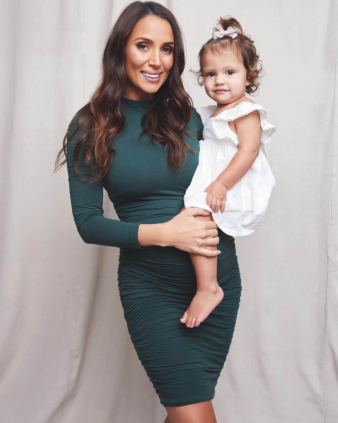 KOOKAI さんのインスタグラム写真 - (KOOKAI Instagram)「Celebrating Mother’s Day with @snezanawood 💕 The best advice Snezana has received from her own mum? “Trust your gut instinct and do what’s right for you and your children. Don’t worry about anyone else’s opinion when it comes to raising your kids.” Snezana wears the Serenity Long Sleeve Dress, tap to shop her look & view our full Mother’s day Campaign online now •• #kookai #kookaimothersday」5月12日 10時02分 - kookai_australia