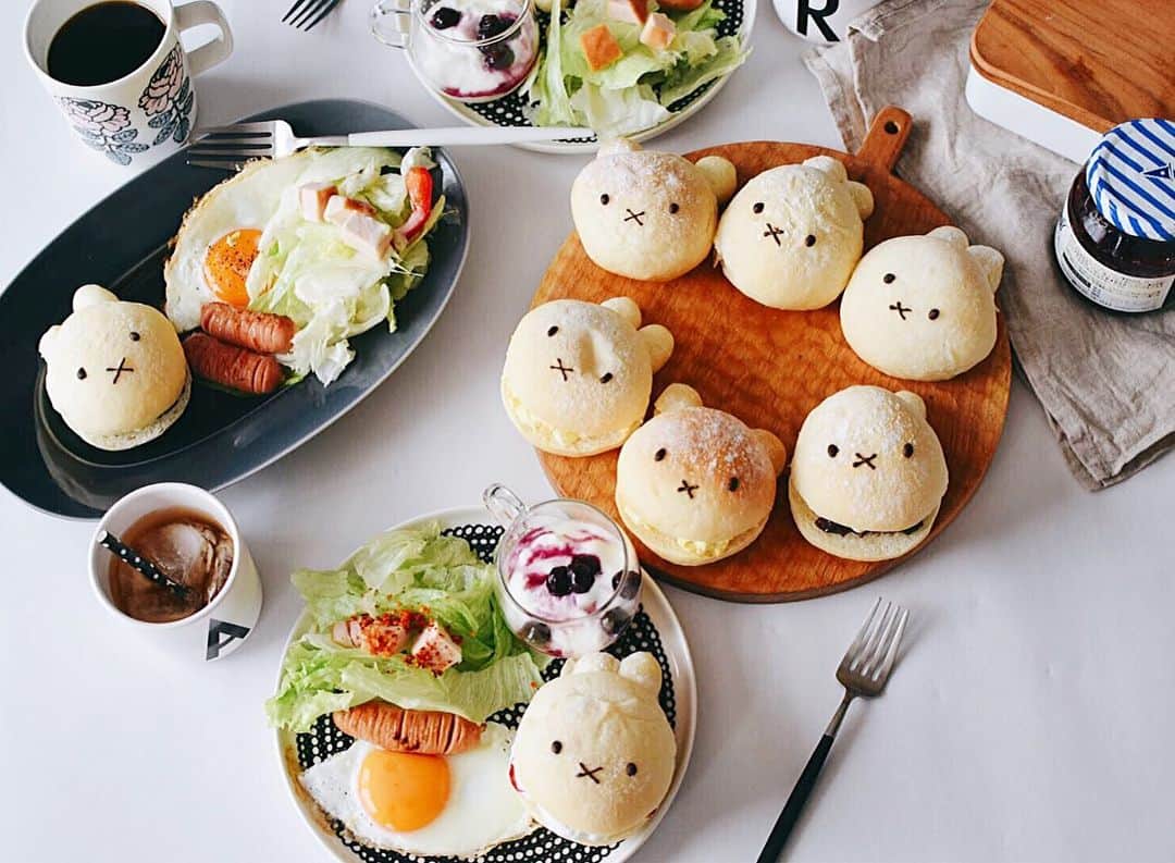 kazumi さんのインスタグラム写真 - (kazumi Instagram)「𓈒 𓈒 🅖🅞🅞🅓 🅜🅞🅡🅝🅘🅝🅖𖧤𖥧𖥣𖤣 昨日焼いた(・×・) で サンドイッチの朝ごパン𓎡 𓈒 𓈒  𓈒 ○たまご ○イチゴホイップ ○あんバター ○ブルーベリージャム←もうこれはセルフ𓎩  𓈒 𓈒 𓈒  久しぶりに、本当久しぶりに焼いた白パンは 思いのほか子供たちに好評でした⍢⃝ ⍤⃝ ⍥⃝ ⍨⃝ ⍩⃝⃜ 𓈒 𓈒 𓈒  また焼こうっと𓂃𓊯 #ミッフィーフォトフェスタ」5月12日 9時11分 - miirururu