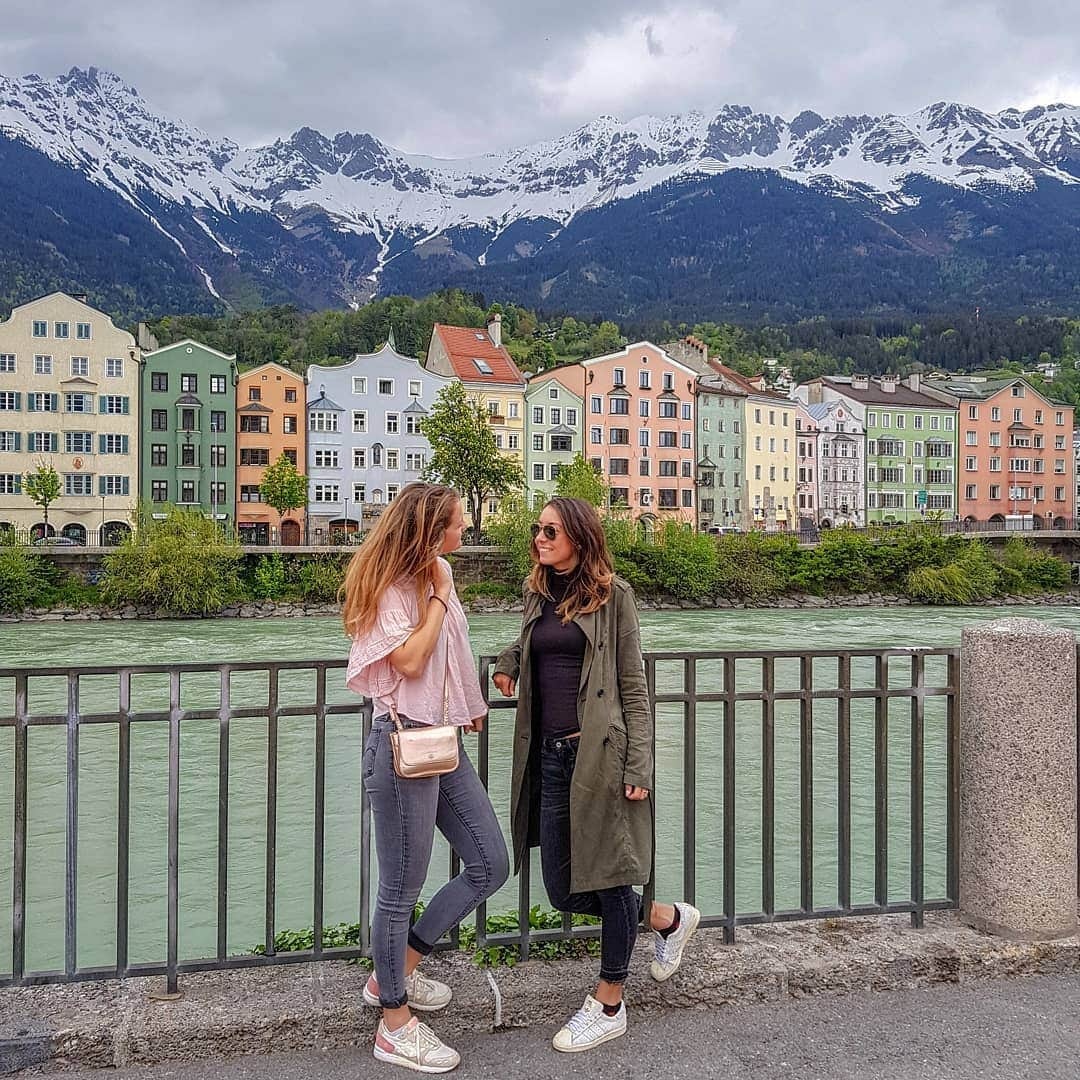 ニコル・ショットさんのインスタグラム写真 - (ニコル・ショットInstagram)「Innsbruck ♡ . . @lukasdick_  @zoemehnert @hannesfritz_」5月12日 1時15分 - nicole_schott